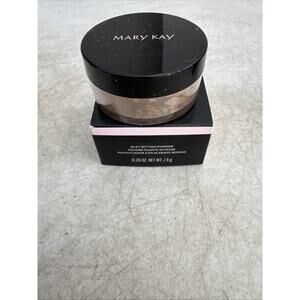 Mary Kay Silky Setting Powder Deep Beige Makeup 175897 New in Box